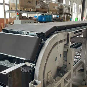 Adjustable Narrow Belt Conveyor Sorter with Rubber Belt and Stainless Steel Construction for Retail, Manufacturing, and Logistics Warehouses