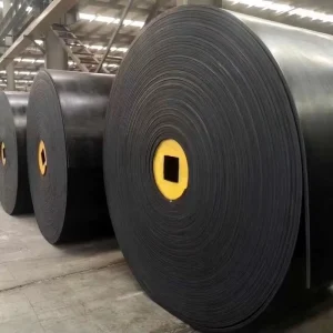 Chevron Pattern Rubber Conveyor Belt with Antibacterial and Antiskip Design for Inclined Material Transport at 30-40 Degrees