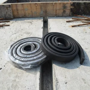 China Custom 10*10mm 20*20mm Black Expanding Hydrophilic Swelling Bentonite Waterstop Strip