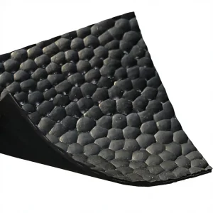Customizable Black Rubber Sleep Mats for Horses Cows and Dogs Cutting Service 6mm Thick 50m Length
