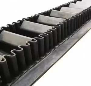 Durable Corrugated Edge Wave Rubber Conveyor Belt with Sidewall Incline for Steep Incline Applications in Warehouse & Logistics