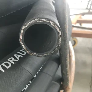 Flexible Natural Rubber Hose for Automotive Gas, Hydraulic, and Oil Systems