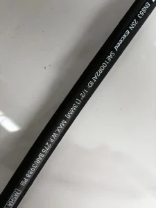 High-Pressure Steel Wire-Braided 1/4-Inch Black EN 853 2SN SAE 100 R2 Flexible Hydraulic Rubber Hose -50C
