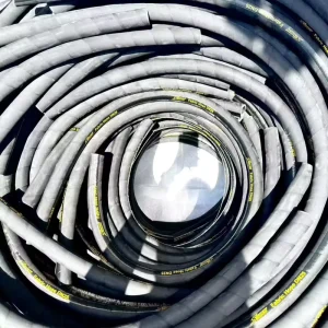 High pressure Rubber Hose 3 8 EN853 1SN 2SN 4SN Oil resistant and Wear resistant Hydraulic Hose