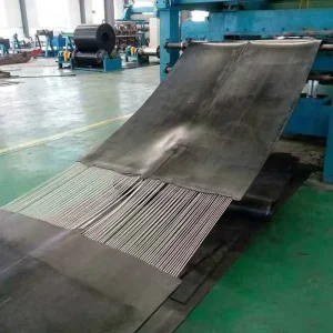 Industrial Heavy Duty Anti Tear Steel Cord Rubber Conveyor Belt with Cutting Service