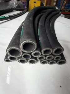 Manufacturer Direct Flexible High Pressure Hydraulic Rubber Hose for Auto Parts, 5.0-6.0mm Wall Thickness