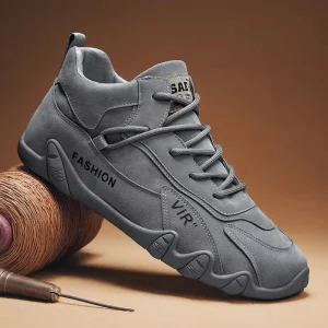 Men New Tooling Soft Sole Lightweight Wear resistant anti slip Site Shoes Men Outdoor Leisure Sports vogue Shoes