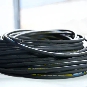 SAE 100 R2 R4 High Pressure Hydraulic Rubber Hose 6.0 5.0mm Wall Thickness 40C to +100C CN