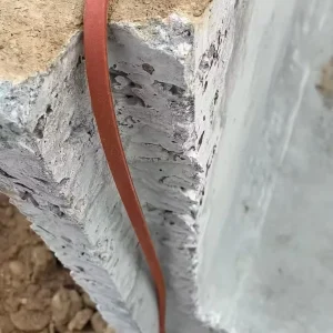 Sealed Waterproof Material Expands When Encountering Water and Forms a Water Stop Strip