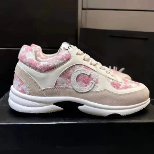 Trendsetting Designer Sport Shoes Cotton Fabric Lining Anti Slip Chunky Sole Daily Wear