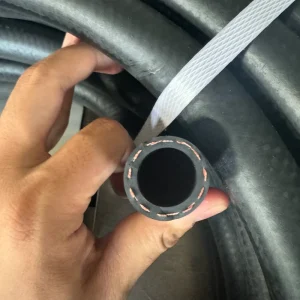 Wear Resistant NBR Reinforced Rubber Hose High Temperature Fuel Oil Hose for Vehicle Diesel Gasoline Conveying